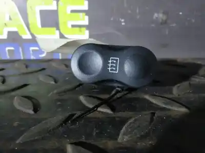 Second-hand car spare part switch for dacia duster laureate 4x4 oem iam references e2311115