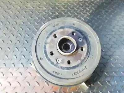 Second-hand car spare part rear right knuckle for dacia duster laureate 4x4 oem iam references 432062422r