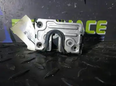 Second-hand car spare part rear left door lock for dacia duster laureate 4x4 oem iam references 825030283r