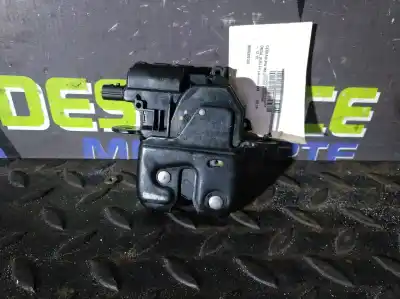 Second-hand car spare part trunk lock for dacia duster laureate 4x4 oem iam references 905030010r