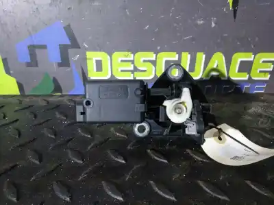 Second-hand car spare part tailgate back door handle for dacia duster laureate 4x4 oem iam references 906062426r  