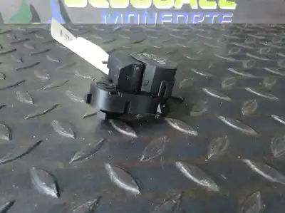 Peça sobressalente para automóvel em segunda mão Motor De Abertura Da Comporta De Sofagem por BMW SERIE 3 BERLINA (E46) 318d Referências OEM IAM 6934822 ECB563 B5035