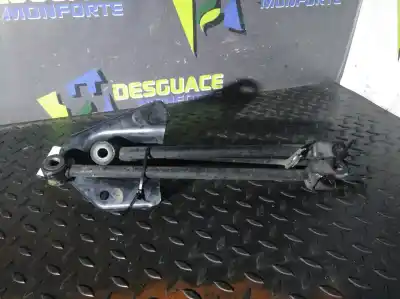 Автозапчасти б/у правая задняя кронштейн за dacia duster laureate 4x4 ссылки oem iam 8200839124 8200841004 8200839119