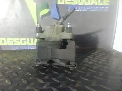 Peça sobressalente para automóvel em segunda mão pinça de travão dianteira direita por dacia duster laureate 4x4 referências oem iam 070ngjs  