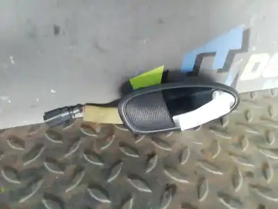 Peça sobressalente para automóvel em segunda mão Puxador Interior Traseiro Direito por SEAT LEON (1P1) Reference Referências OEM IAM 5P0837114  
