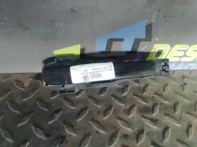 Peça sobressalente para automóvel em segunda mão Puxador Exterior Frente Direito por SEAT LEON (1P1) Reference Referências OEM IAM   