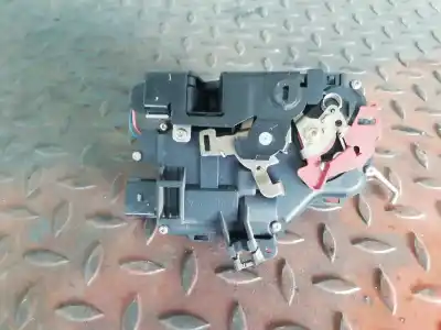 Peça sobressalente para automóvel em segunda mão fechadura da porta traseira esquerda por audi a4 berlina (8e) 3.0 referências oem iam 8e0839015c  
