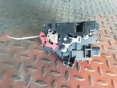 Peça sobressalente para automóvel em segunda mão fechadura da porta dianteira direita por audi a4 berlina (8e) 3.0 referências oem iam 8e1837016c  