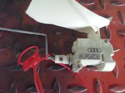 Second-hand car spare part tailgate central locking system  for audi a4 berlina (8e) 3.0 oem iam references 3b0959781  