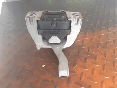 Second-hand car spare part right engine support for seat leon (5f1) style connect oem iam references 5q0199262bh  
