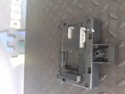 Peça sobressalente para automóvel em segunda mão módulo eletrônico por renault clio iii confort expression referências oem iam 8200383473  
