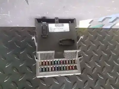 Gebrauchtes Autoersatzteil relais sicherungskasten multifunktionsrelais zum renault espace iv (jk0) 2.0 dynamique [2.0 ltr. - 110 kw dci diesel fap] oem-iam-referenzen 8200004201e