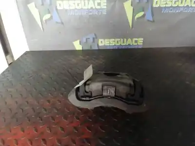 Second-hand car spare part Front Right Brake Caliper for VOLVO XC90 D5 Executive (7 asientos) (136kW) OEM IAM references 30657307  