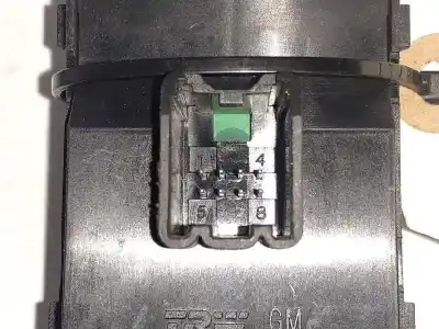 Pièce détachée automobile d'occasion commande de lève vitre avant gauche pour opel astra j (p10) 1.7 cdti (68) références oem iam 13305011 318634 251869