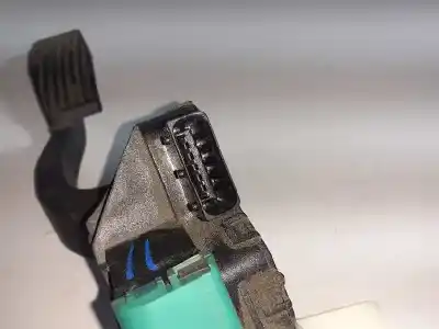 Second-hand car spare part accelerator pedal for opel corsa d corsa d oem iam references 55702022  32407b22