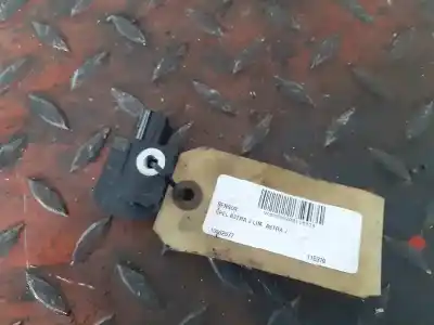 Pezzo di ricambio per auto di seconda mano Sensore per OPEL ASTRA J (P10) 1.7 CDTI (68) Riferimenti OEM IAM 13502577  18DF53E