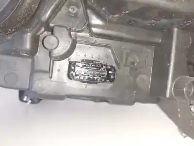 Peça sobressalente para automóvel em segunda mão farol / farolim direito por renault clio iii emotion referências oem iam 260104392r  