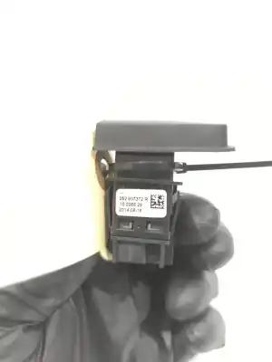 Peça sobressalente para automóvel em segunda mão INTERRUPTOR 4 PISCAS - EMERGÊNCIA por RENAULT CAPTUR I (J5_, H5_) 1.5 DCI 90 Referências OEM IAM 252907372R  