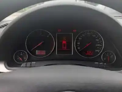 Автозапчастина б/у ПАНЕЛЬ ІНСТРУМЕНТІВ для AUDI A4 BERLINA (8E) 1.9 TDI (96kW) Посилання на OEM IAM   