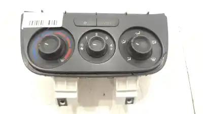 Peça sobressalente para automóvel em segunda mão COMANDO DE SOFAGEM (CHAUFFAGE / AR CONDICIONADO) por OPEL COMBO FURGONETA/MONOVOLUMEN (X12) 1.6 CDTI (B05) Referências OEM IAM 735498657  