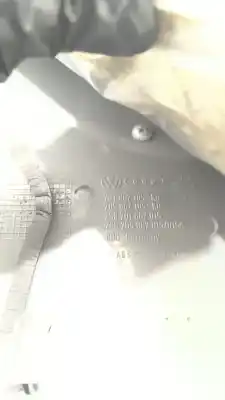 İkinci el araba yedek parçası SOL ÖN KAPI KAPLAMASI için VOLKSWAGEN TRANSPORTER IV AUTOBÚS (70B, 70C, 7DB, 7DK, 70J, 70K, 7DC, 7 2.4 D OEM IAM referansları 701867105KD / 705867105KD  
