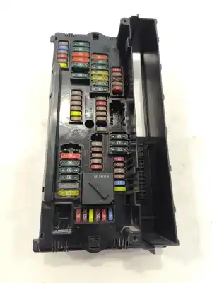 Recambio de automóvil de segunda mano de CAJA RELES / FUSIBLES para BMW 5 (F10) 530 D XDRIVE referencias OEM IAM 925281501 / 317033442 / 070712 / 03256706  