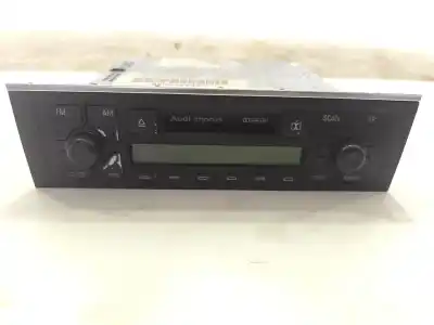 Second-hand car spare part audio system / radio cd for audi a4 berlina (8e) a4 8e oem iam references 8e0035152 / auz2z2b2627778