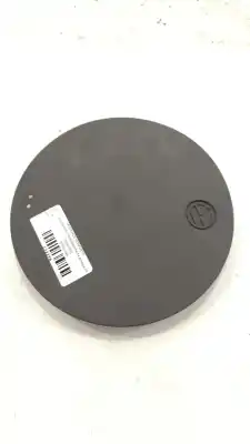 Recambio de automóvil de segunda mano de TAPACUBOS para VOLKSWAGEN TRANSPORTER IV AUTOBÚS (70B, 70C, 7DB, 7DK, 70J, 70K, 7DC, 7 2.4 D referencias OEM IAM 701601149  
