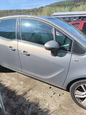 Автозапчастина б/у передні праві двері для opel meriva b van (s10) 1.6 cdti (75) посилання на oem iam 