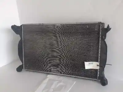 Peça sobressalente para automóvel em segunda mão Radiador De água por AUDI A4 BERLINA (8E) A4 8E Referências OEM IAM 8E0121251J  
