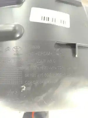 Peça sobressalente para automóvel em segunda mão cave de roda traseira direita por citroen jumpy autobús (v_) 2.0 bluehdi 120 referências oem iam 9810967880  