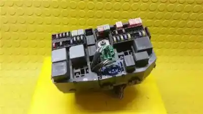 Second-hand car spare part fuse box unit for ford mondeo iii sedán (b4y) 1.8 16v oem iam references 71543256