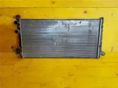 Peça sobressalente para automóvel em segunda mão radiador de água por volkswagen passat berlina 1.9 tdi referências oem iam 