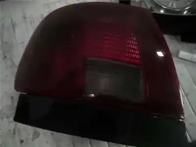 Pezzo di ricambio per auto di seconda mano LAMPADA POSTERIORE SINISTRA per AUDI A4 BERLINA (B5)  Riferimenti OEM IAM 8D0945095G  