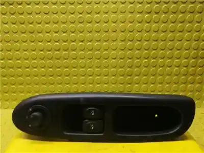 Second-hand car spare part left front power window switch for renault clio ii fase i (b/cb0) 1.4 alize oem iam references 7700845735