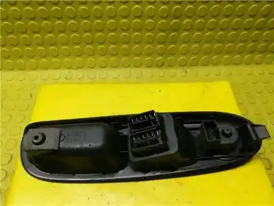 Автозапчасти б/у выключатель левого переднего окна за renault clio ii fase i (b/cb0) 1.4 alize ссылки oem iam 7700845735  