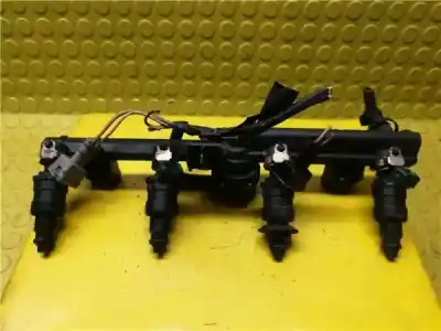 Автозапчастина б/у рампа инжектора для renault clio ii fase i (b/cb0) 1.4 alize посилання на oem iam 7700868573d  