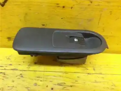 Peça sobressalente para automóvel em segunda mão botão / interruptor elevador vidro dianteiro direito por renault scenic ii 1.9 dci diesel referências oem iam 8200315027