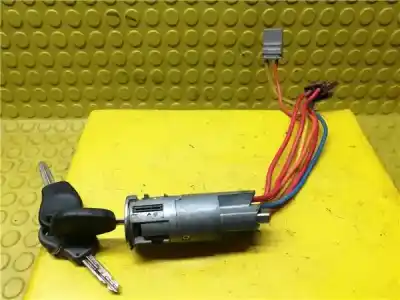 İkinci el araba yedek parçası sag arka sis lambasi için renault laguna ii (bg0) 1.9 dci diesel oem iam referansları 04032  