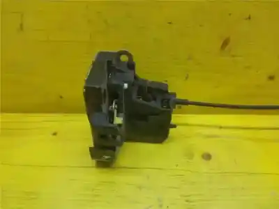 Second-hand car spare part left front door lock for renault megane i scenic (ja0) 1.9 d rn oem iam references 7701469180