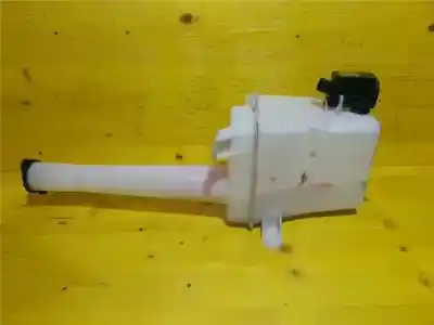 Pièce détachée automobile d'occasion RÉSERVOIR DE LAVE-GLACE pour HYUNDAI SANTA FE  Références OEM IAM 9861026000  9861026100