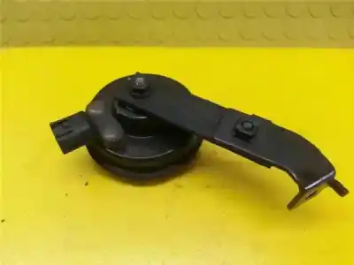 Pezzo di ricambio per auto di seconda mano corno per hyundai i30 1.6 crdi cat riferimenti oem iam   
