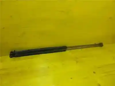 Автозапчасти б/у амортизатор капота за peugeot 106 (s2) 1.1 ссылки oem iam 9627277580