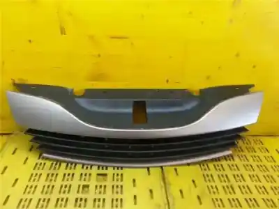 İkinci el araba yedek parçası ön izgara için renault laguna ii (bg0) 1.6 oem iam referansları 82001258