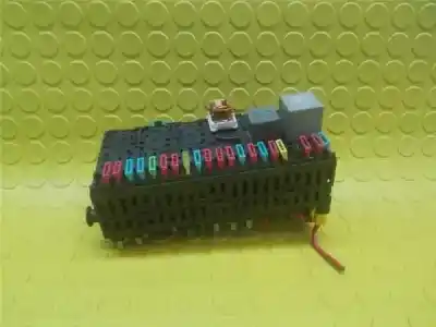 Peça sobressalente para automóvel em segunda mão caixa de fusíveis e relés por volkswagen passat berlina 1.9 tdi referências oem iam 357937039