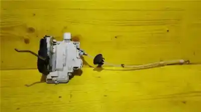 Peça sobressalente para automóvel em segunda mão fechadura da porta traseira esquerda por audi a4 berlina (8e) 2.0 tdi 16v (103kw) referências oem iam 8e0839015aa