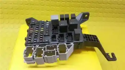 Second-hand car spare part fuse box unit for ford mondeo iii sedán (b4y) 1.8 16v oem iam references 