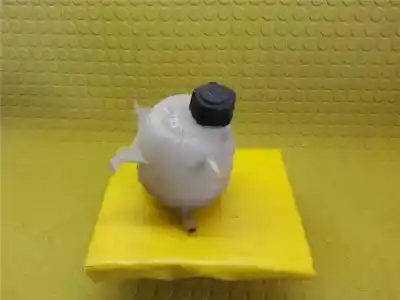 Second-hand car spare part expansion bottle for renault megane i scenic (ja0) 1.6 oem iam references 7700839184e
