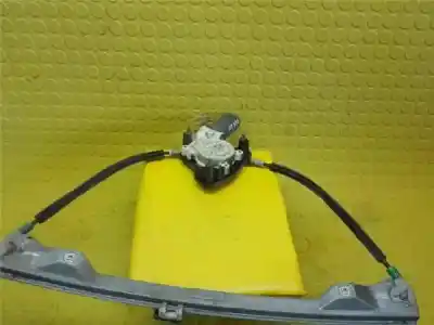 Pezzo di ricambio per auto di seconda mano Alzacristalli Anteriore Destro per RENAULT CLIO II FASE II (B/CB0) 1.9 dTi Diesel Riferimenti OEM IAM 0130822019  