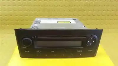 İkinci el araba yedek parçası SES SISTEMI / RADYO CD için FIAT PUNTO (199)  OEM IAM referansları 735446970  